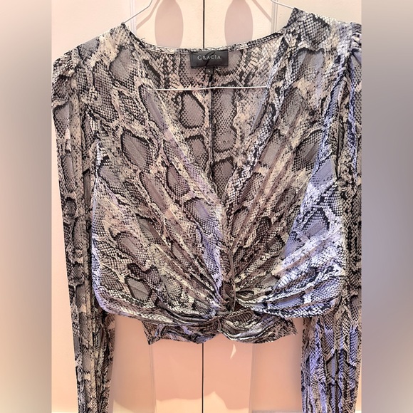 GRACIA - Picture 1 of 2